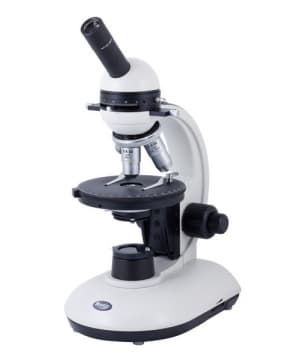 Microscope polarisant